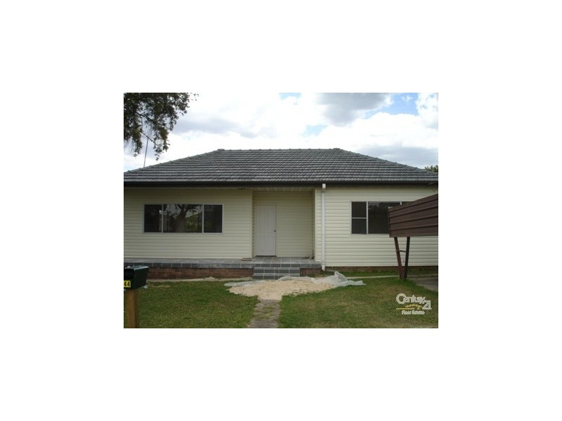 44 Bradbury Avenue, Campbelltown NSW 2560
