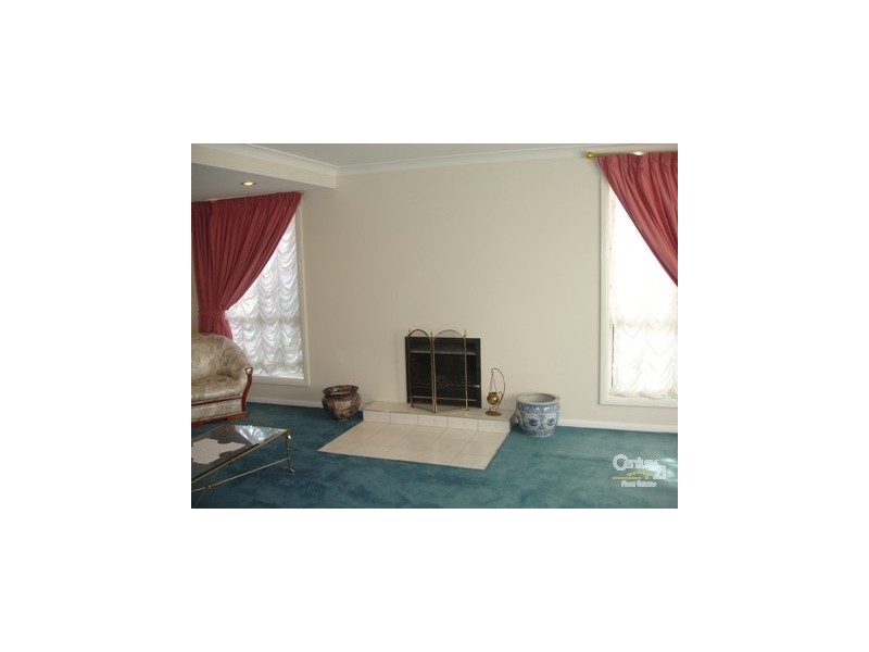 Glen Alpine NSW 2560