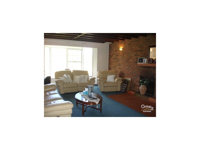 Glen Alpine NSW 2560