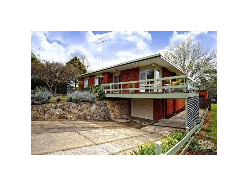 1 GUISE ROAD, Bradbury NSW 2560