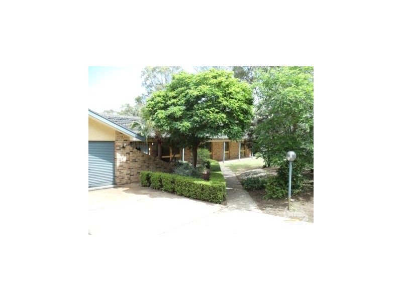 4 Hansens Road, Leumeah NSW 2560