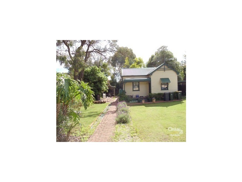 28 Chamberlain Street, Campbelltown NSW 2560
