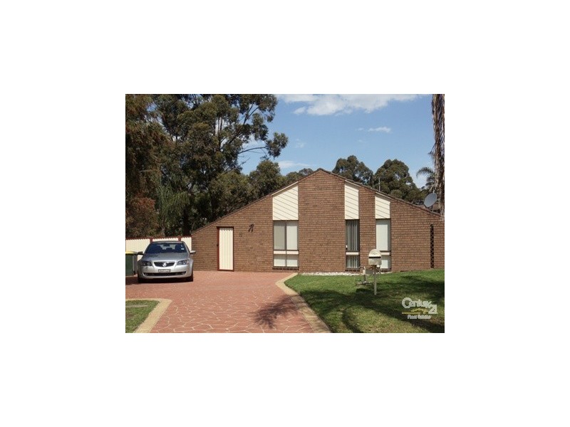 8 Trabb Place, Ambarvale NSW 2560