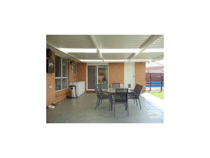 14 Collier Close, St Helens Park NSW 2560