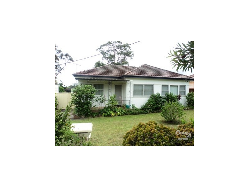 16 Tyler Street, Campbelltown NSW 2560