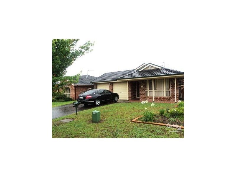 12  Lakeside Street, Currans Hill NSW 2567