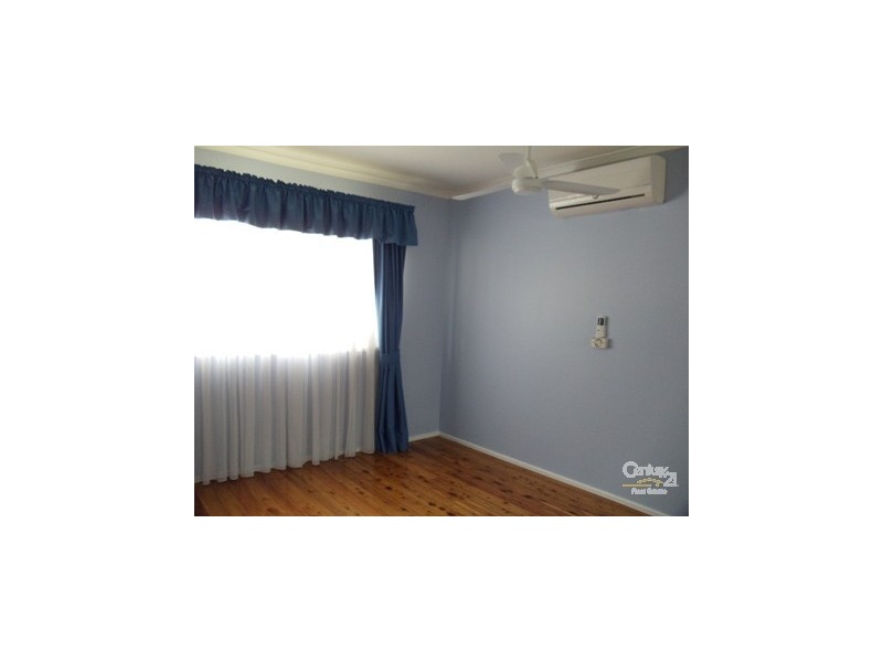 49 Birdsville Cres, Leumeah NSW 2560