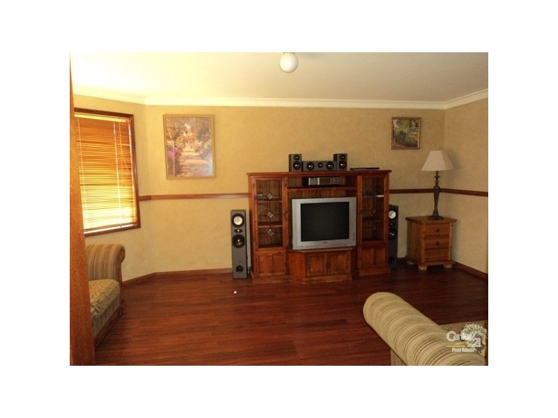 10 Woolmers St, Glen Alpine NSW 2560