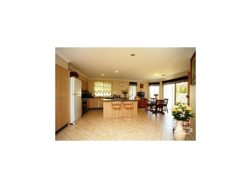 40 Englorie Park Drive, Glen Alpine NSW 2560