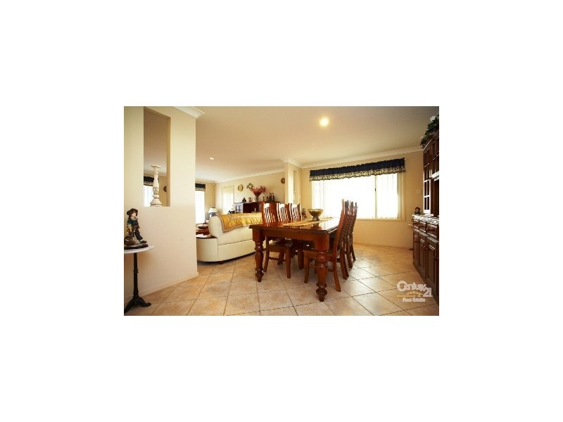 40 Englorie Park Drive, Glen Alpine NSW 2560