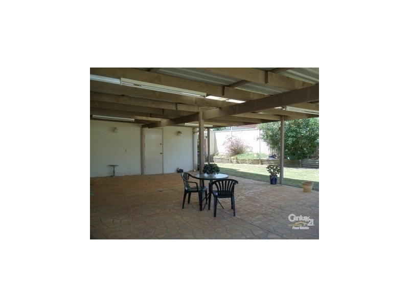 40 Englorie Park Drive, Glen Alpine NSW 2560