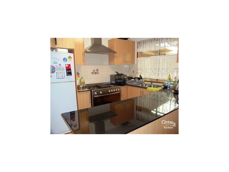 3 Tummul Place, St Andrews NSW 2566