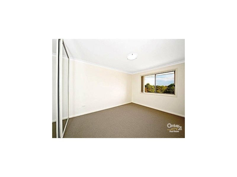 2 Bradbury Avenue, Campbelltown NSW 2560