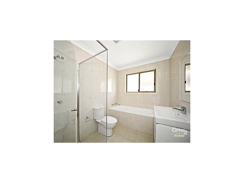 2 Bradbury Avenue, Campbelltown NSW 2560