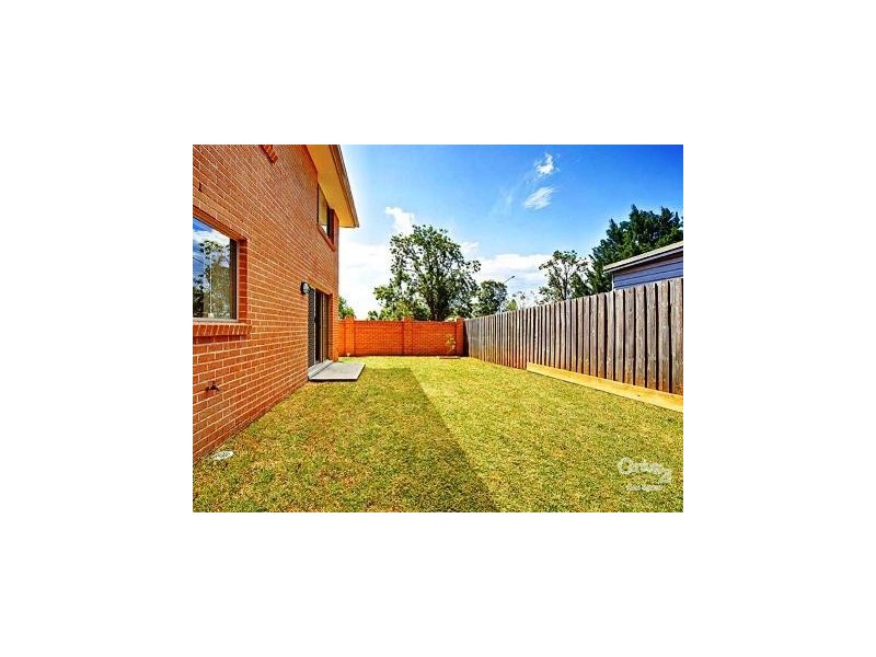 2 Bradbury Avenue, Campbelltown NSW 2560