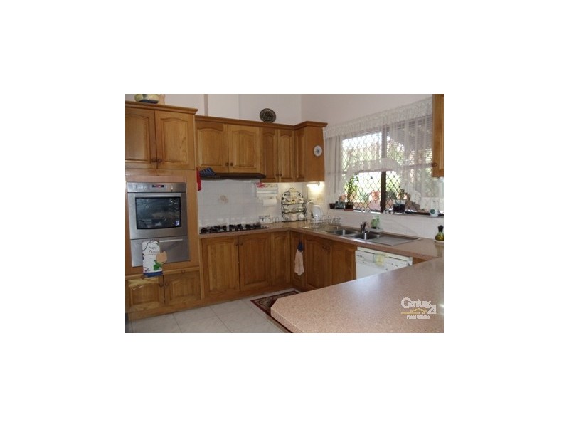 22 Clareville Close, Woodbine NSW 2560