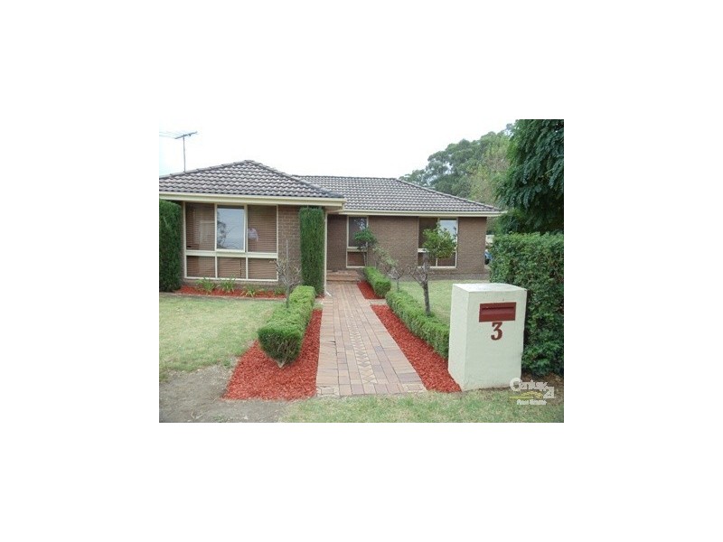 3 Woodlands Road, St Helens Park NSW 2560