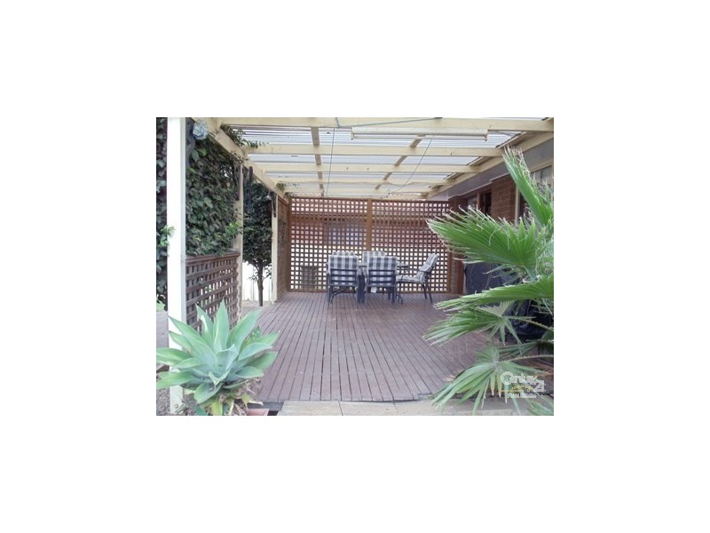 3 Woodlands Road, St Helens Park NSW 2560