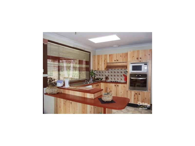 10 Rider Place, Minto NSW 2566