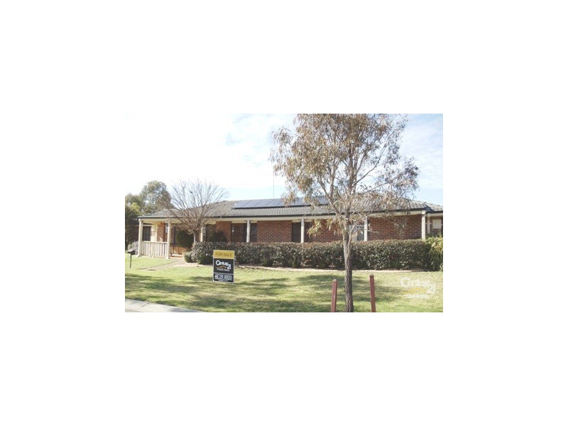 10 Lissanthe Street, Mount Annan NSW 2567