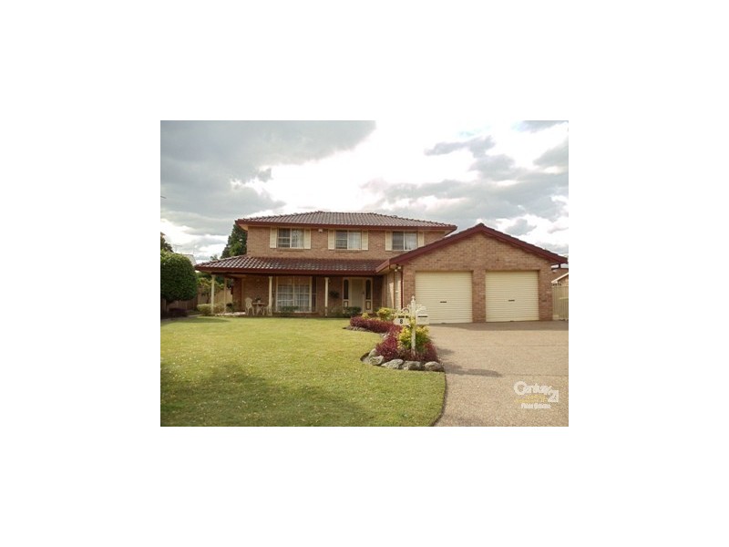 8 Leadenham Place, Chipping Norton NSW 2170