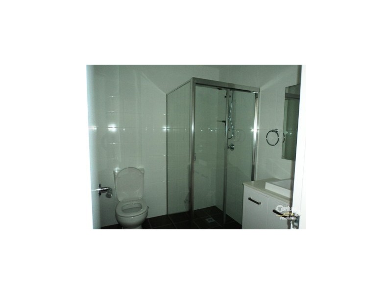 18/31-35 Chamberlain Street, Campbelltown NSW 2560