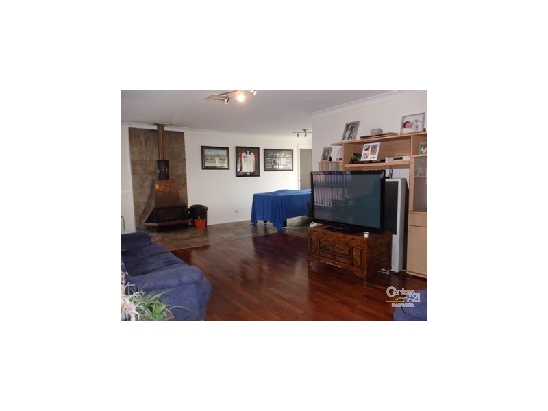 27 Clennam Avenue, Ambarvale NSW 2560