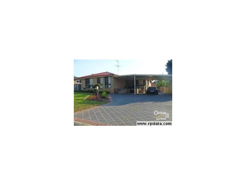 4 Cromarty Place, St Andrews NSW 2566