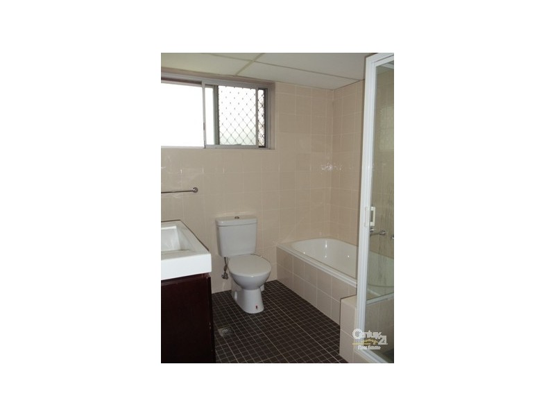 6/18 Westmoreland Road, Leumeah NSW 2560