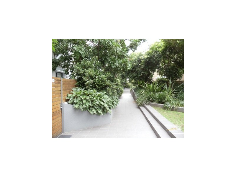 36F/541 Pembroke Road, Leumeah NSW 2560