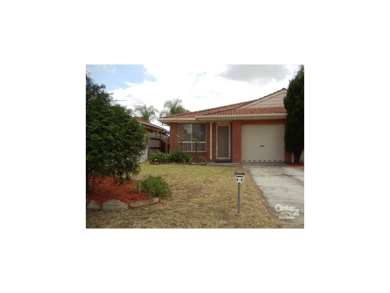 1/7 Cornellian Avenue, Eagle Vale NSW 2558