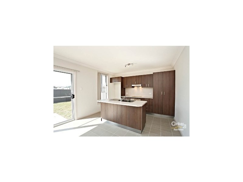 63 Finsbury Circuit, Ropes Crossing NSW 2760