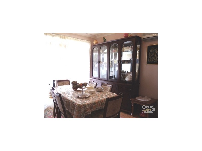 5 Cawdor Place, Rosemeadow NSW 2560