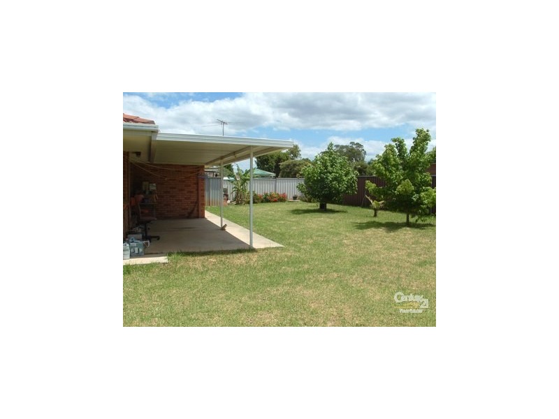 31 Bernardo Street, Rosemeadow NSW 2560