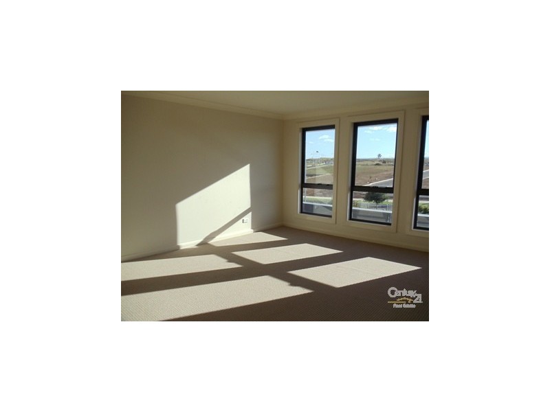 1515 Neil Place, Oran Park NSW 2570