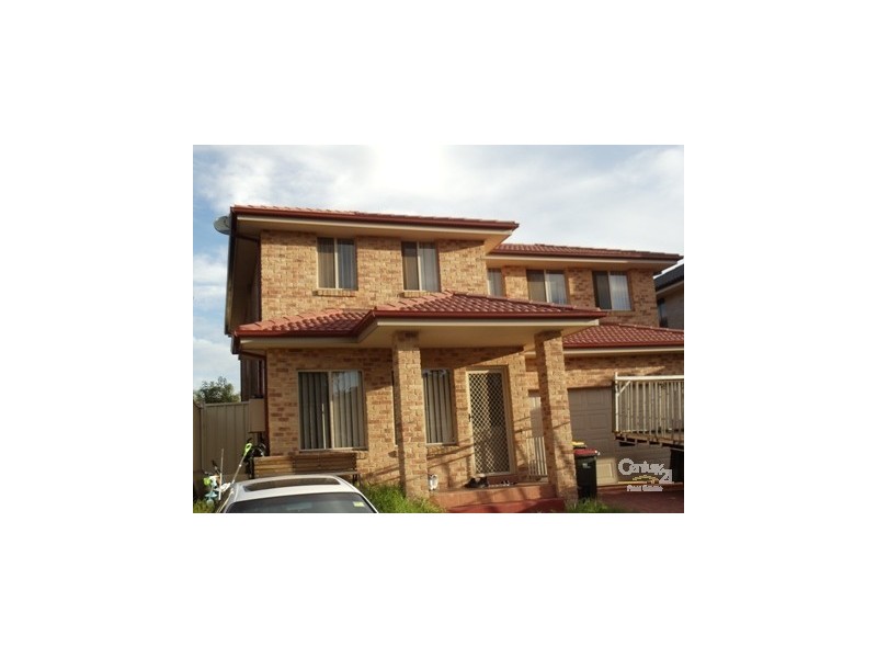 4 Figtree Avenue, Casula NSW 2170