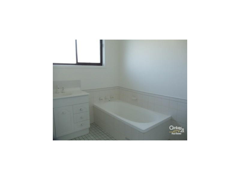 3 Jinkins Place, Ambarvale NSW 2560