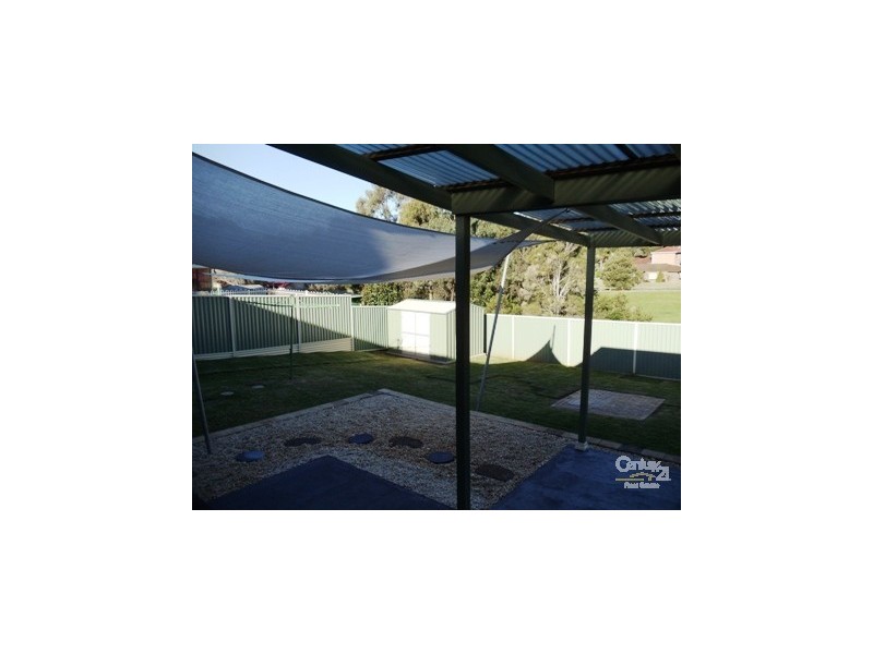 3 Jinkins Place, Ambarvale NSW 2560