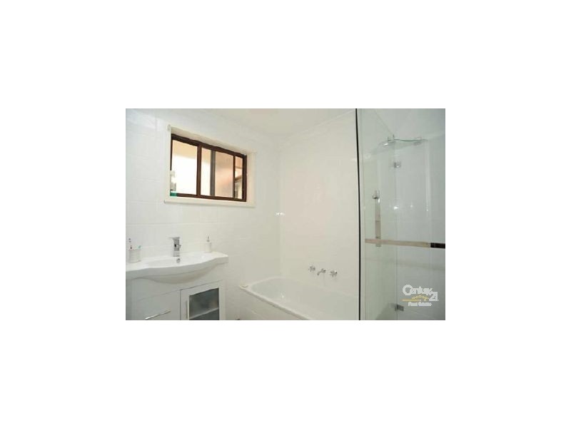 22 Campbell Close, Minto NSW 2566