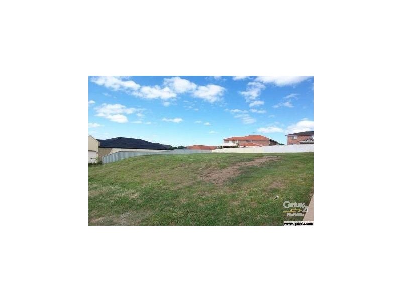 13 Braeside Crescent, Glen Alpine NSW 2560