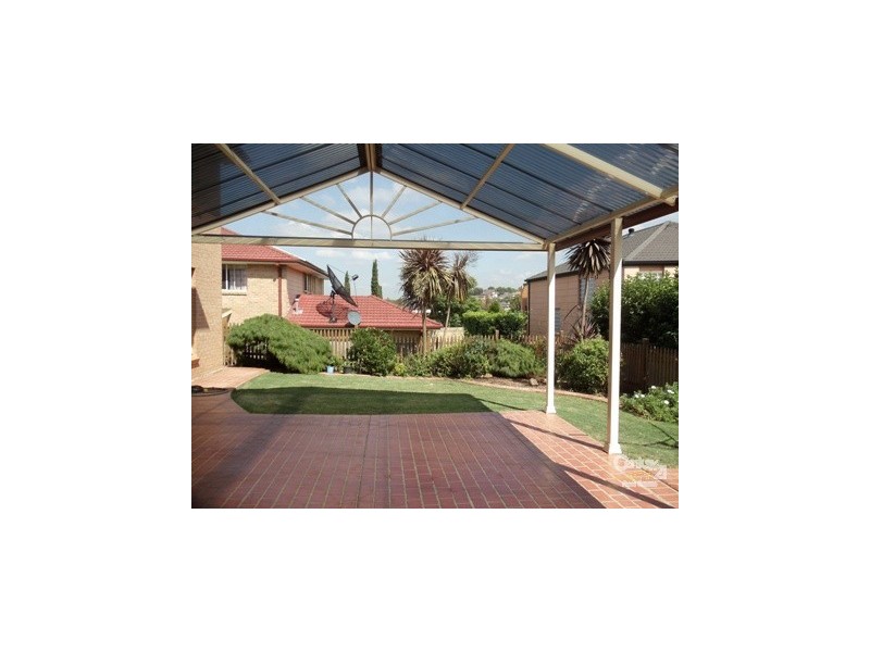 6 Hebrides Avenue, Macquarie Links NSW 2565