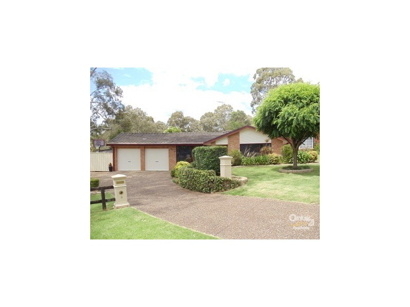 9 Enid Place, Ingleburn NSW 2565