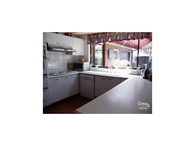 9 Enid Place, Ingleburn NSW 2565