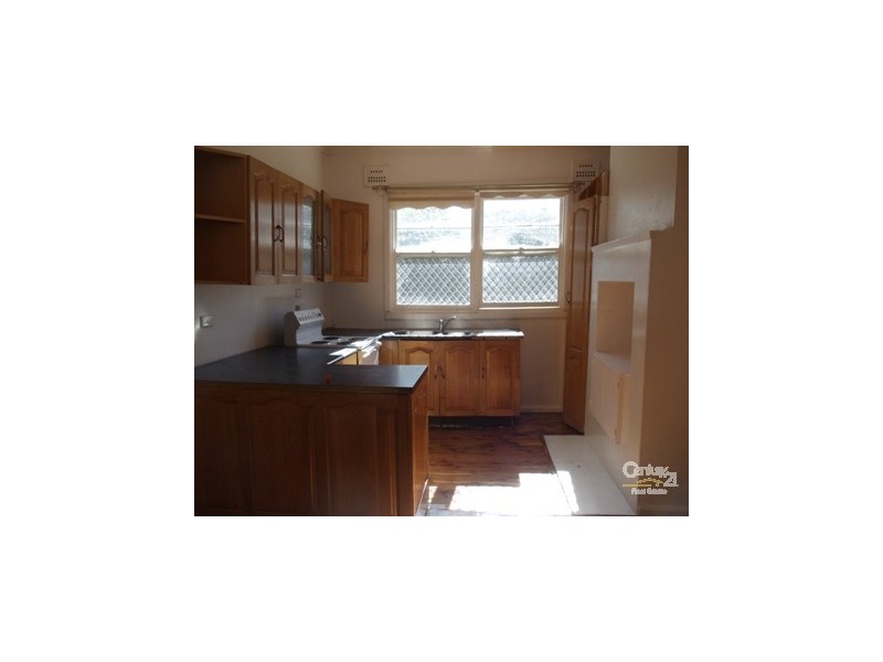 24 Chamberlain Street, Campbelltown NSW 2560