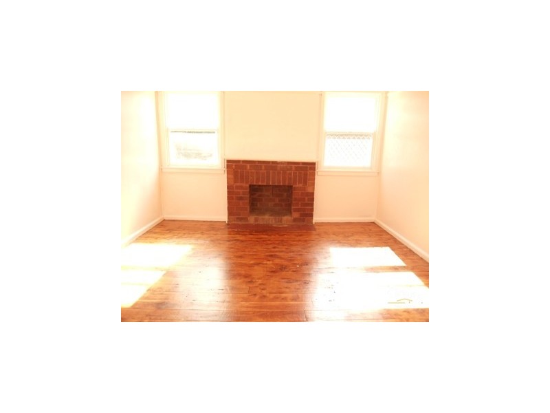 24 Chamberlain Street, Campbelltown NSW 2560