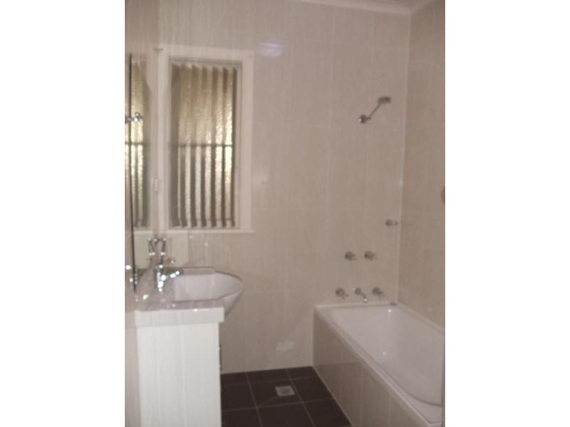 24 Chamberlain Street, Campbelltown NSW 2560