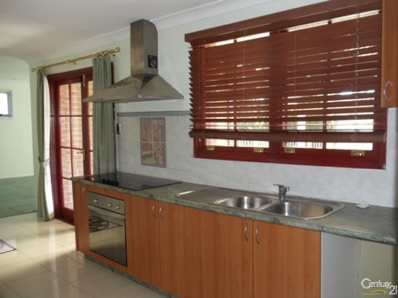 29 Danube Crescent, Kearns NSW 2558