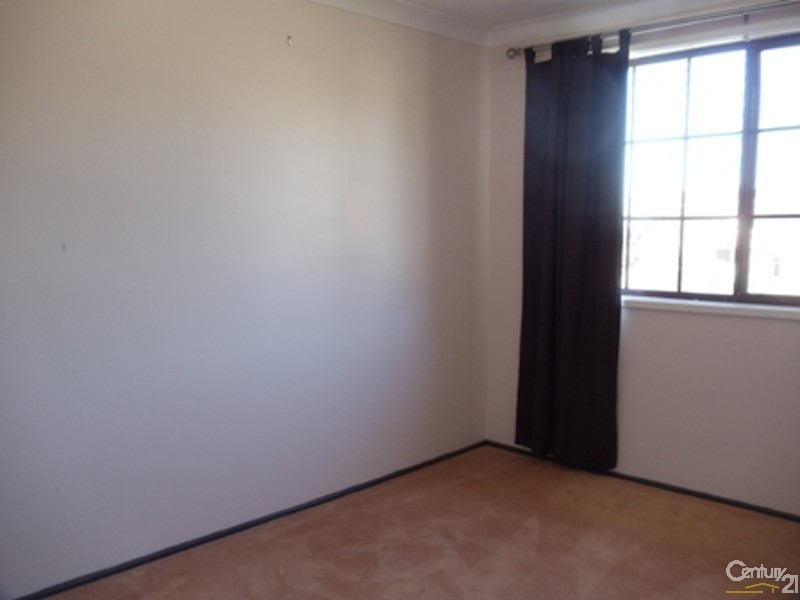 29 Danube Crescent, Kearns NSW 2558