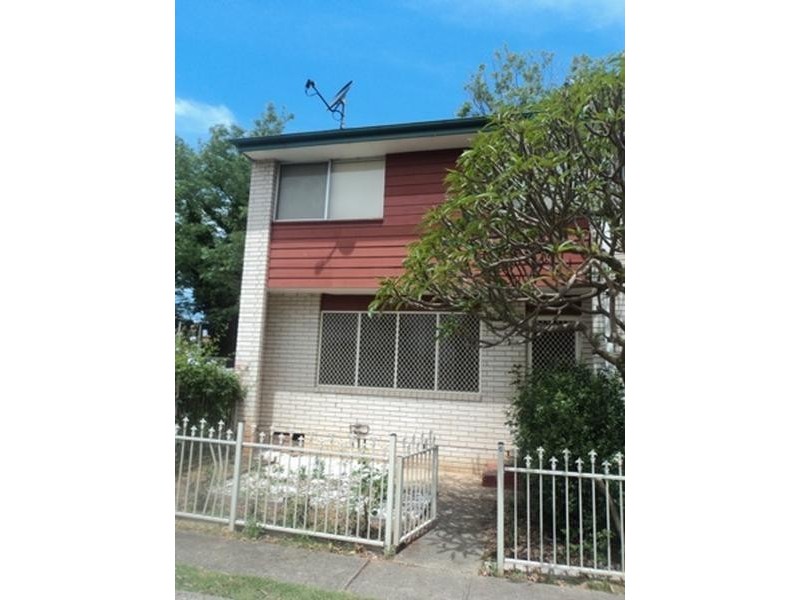 6/28 Innes Street, Campbelltown NSW 2560