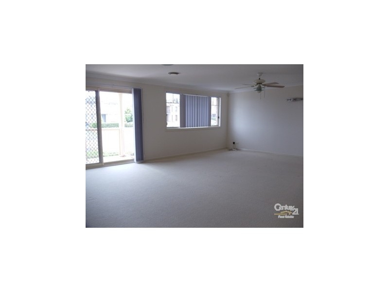 128 Englorie Park Drive, Glen Alpine NSW 2560